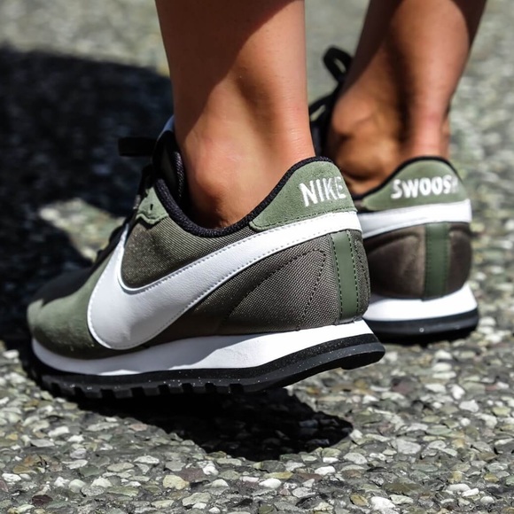 New  nike pre-love O.X. Sneakers shoes - Picture 4 of 8